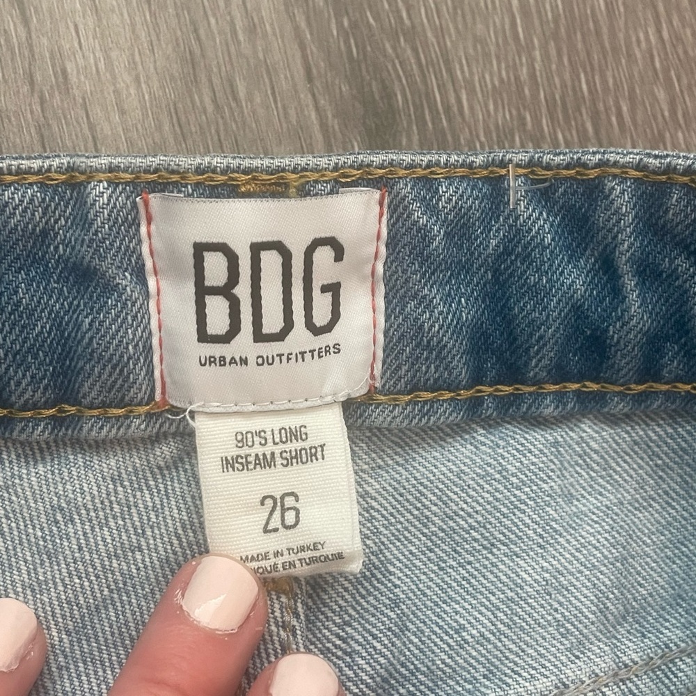 90’s Long Inseam Short - Picture 4 of 4